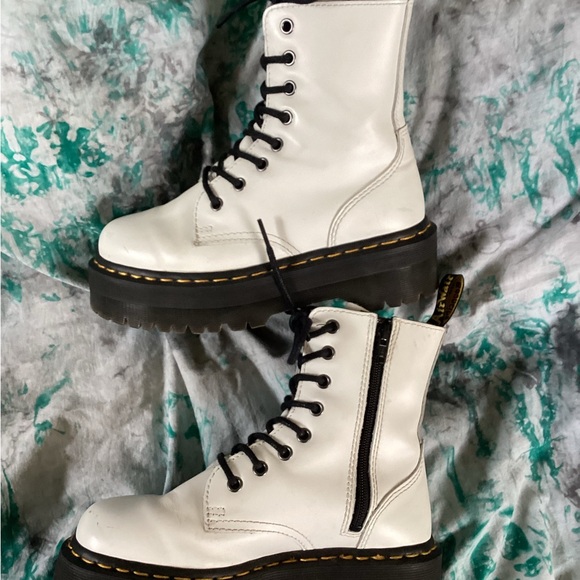 Dr. Martens Shoes - Dr. Martens White Leather Lace-Up Jadon Boots 6